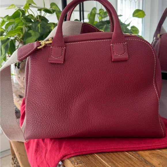 Carolina Herrera / Blasón S Medium Handbag NWT (authentic) - Picture 8 of 15